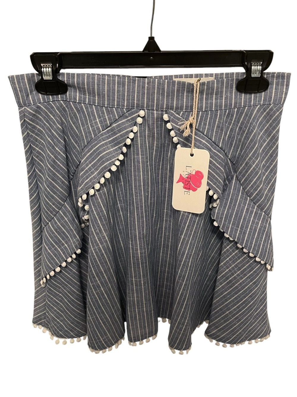 L’ATISTE Skater Skirt. NWT - Picture 2 of 5